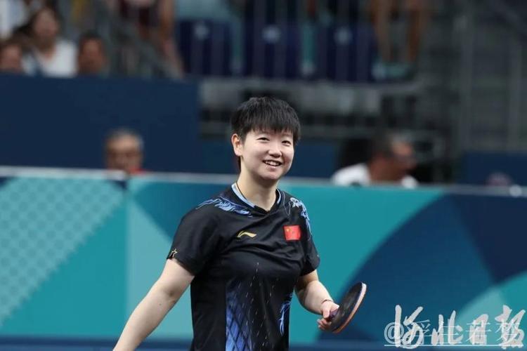 孙颖莎微笑绽放，成功晋级四强