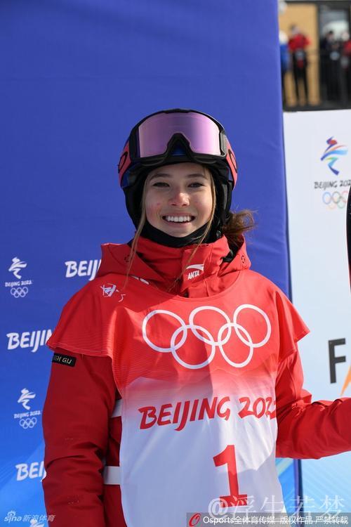 谷爱凌领衔中国三朵金花强势晋级决赛